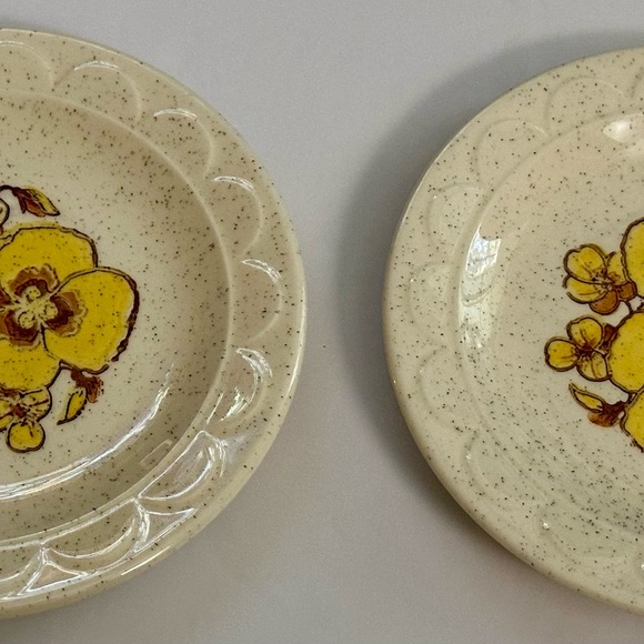 Vintage Style Yellow Floral Bread & Butter Plates - Set of 4, Great Condition - Picture 5 of 16